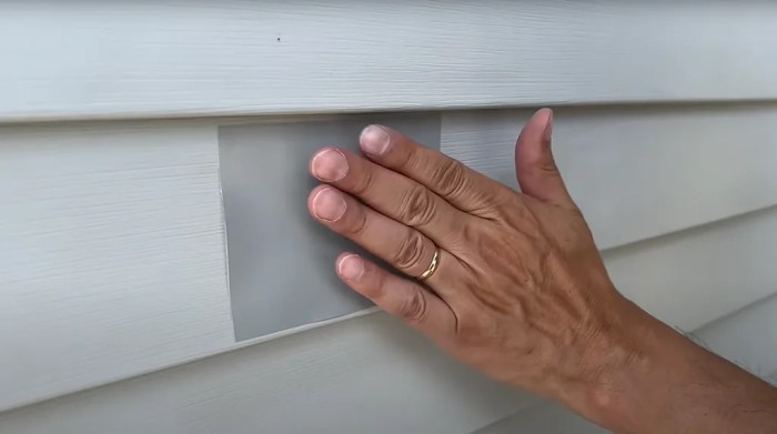 How To Fix Loose Vinyl Siding - YouTube