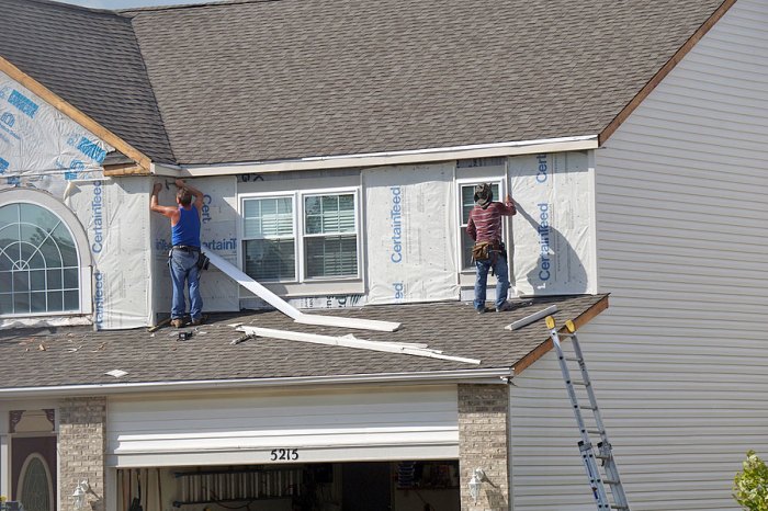Wall Mount Vinyl Siding How To Install Vinyl Siding Around Windows