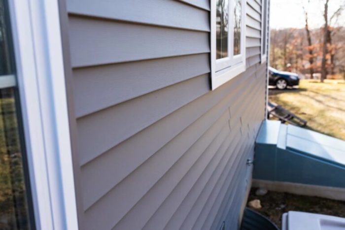 How Much Does Vinyl Siding Cost (2025)?